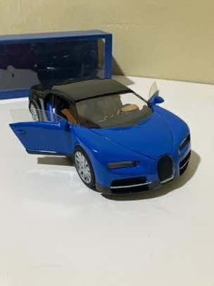 Modelaje a Escala del Bugatti Chiron Hecho a Mano