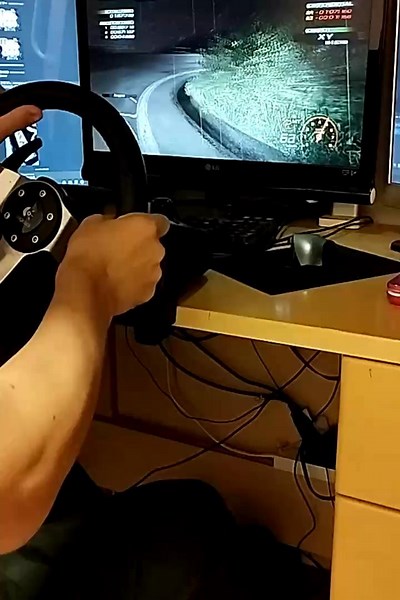 You should play Initial D Arcade Stage 5, NOW! ⚡ (Did I mention you can now play the games on Teknoparrot regardless of your GPU? Yes, even Intel.)