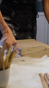 Step into the studio with Atelier Simi, the woman-owned ceramics brand crafting one-of-a-kind ceramic wall hangings. ⁠ ⁠ Founded in the small Aegean coastal town Bodrum, the brand centres the pursuit of passion, with each handcrafted item a reminder to never give up on following one’s creative dreams.⁠ ⁠ Head to our website to discover the full collection 🤍 | Wolf & Badger