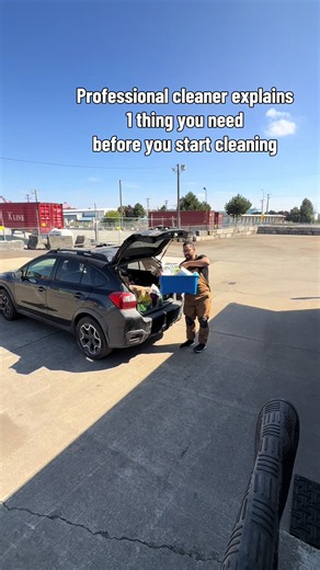 A cleaning checklist will save you TIME and MONEY- check out Cesar’s free cleaning tool! #checklist #cleaning #cleaningtool #howtoclean #cleaningcompany