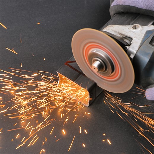 63K views · 84 reactions | How to weld a square iron bar to a circular one!  | MetDaan | Facebook