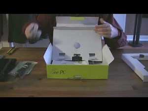 Unboxing the Eee PC 900HA - Dining Room Table Quickie