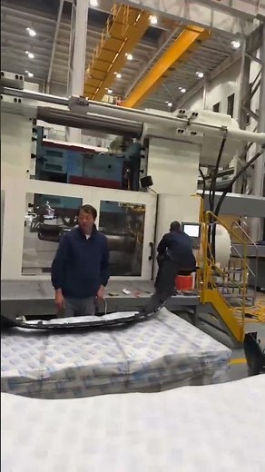 Precision Meets Power: SOUND DP4200 Two-Platen Injection Molding Machine in Action | Up to 9000T