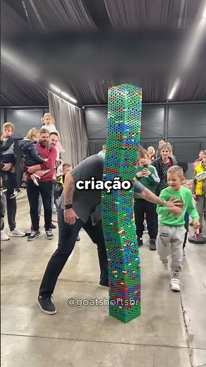 Ele ainda tentou protejer sua torre... 😰 (@the.weaver7)