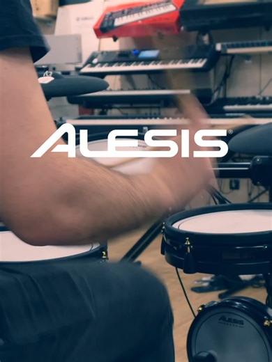 🥁 Το απόλυτο Ηλεκτρονικό Drum Set Strata-Club της ALESIS είναι στον Φίλιππο Νάκα και απλά τα σπάει! #nakasmusic #drums #fyp #fy #goviral