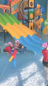 🌊 SUNDAY SPLASH DAY! 🌞💙 Make your Sunday extra refreshing with a fun dip at Splashville! Bring the family, bring the kids — it’s the perfect day to relax, cool off, and enjoy good vibes all day long. 💦✨ See you here at splashville! 💙 | Splashville PH