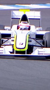 FORMULA 1® on Instagram: "Mercedes' 'trombone steering wheel' was the talk of the #F1 paddock on Thursday. They're not the first team to think outside of the box..."