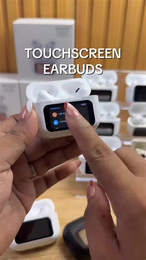 Sneak Peek: LIVE Earbuds Experience