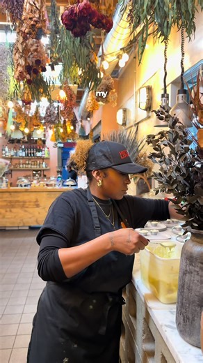 Last supper club, will you be there? 👀 Menu drops this week! But still expect the best bajan fish cakes & the famous @mountgayrum ginger sticky toffee pudding with @oatly ice cream 🍦 I’ve worked super hard to even be on Mount Gays radar, one of them full circle collaborations. Years of hard work to get their attention and as a proud Bajan I am happy I can say I FINALLY done that 🥹! Can’t wait to see you @pipocavegan for the last time on the 21st March 💋 Music provided by @ashleighsimoneb #fy