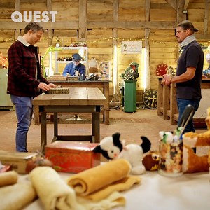 The #RepairShop restore a 4-generation-old banjo that has been played by every member of the family 🤩 | Quest