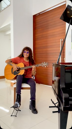 32K views · 17K reactions | Kenny Rogers  A música ‘You And I’,...