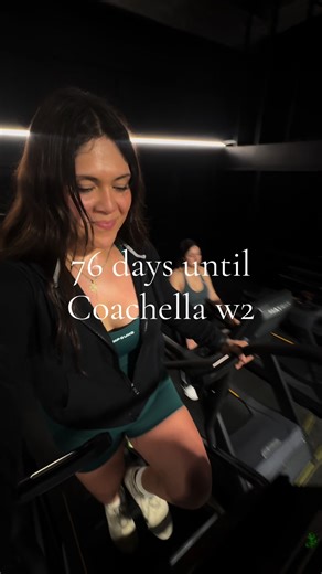 Stairmaster day 15 ✨ Artist: @SOSA playing Saturday 🤩 #coachellacountdown #stairmasterchallenge #cardio #gym #gymtok