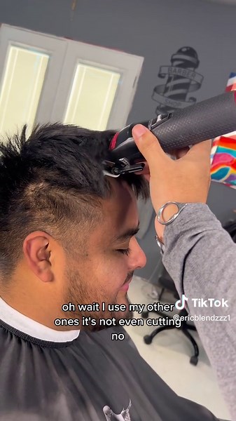Barber Fail: Clippers Won't Cut - Buzzcat Double Line Up Mishap