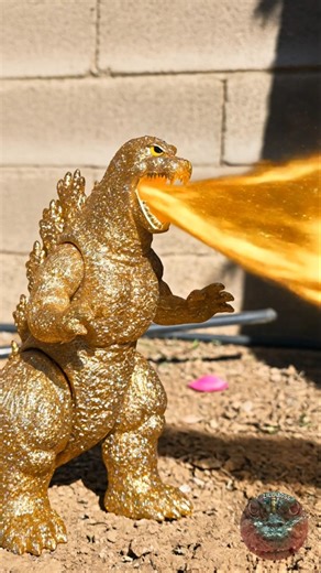 Golden Sparkle Godzilla 1989 COMES TO LIFE! Atomic Blast Rampage! ⚡🦖 (Marusan 350 Exclusive)