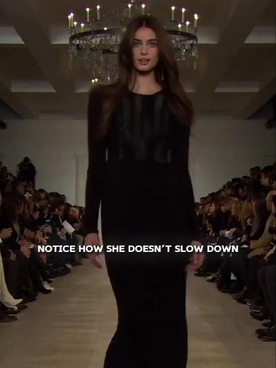 She walked with motion | taylor hill ralph lauren fw15 #runway #fashionedit