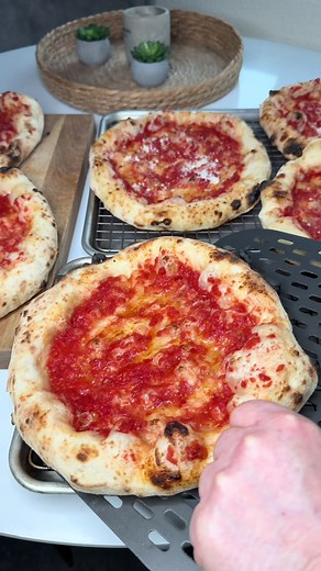 Forbagt pizza til nem weekendmad