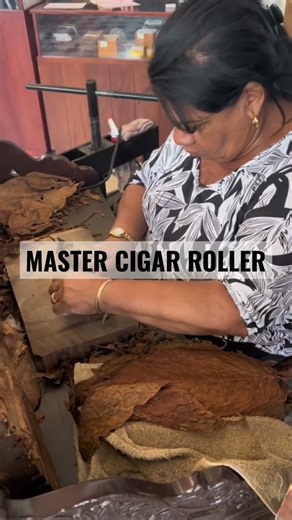 Professional Cigar Wrapper: How Master Cigar Rollers Make Premium Cigars