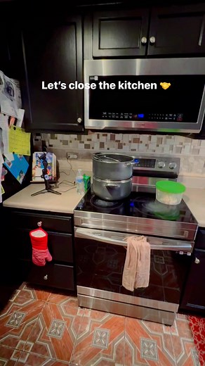 Kitchen is closed see you all💕 #nightroutine #weekendvibes #family | Laurainediary