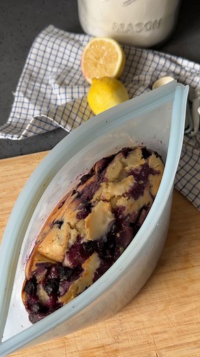 Stasher | If you haven’t baked with your Stasher bags or bowls yet — this is the recipe to try😍 🫐 🍰 recipe from @kyrasgoodeats | Instagram