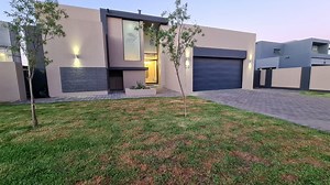 R 5 199 000 | 5 Bedroom House in Midstream Ridge Estate | Private Property