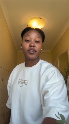 This is not a bad casual outfit btw it’s just not what I would typically wear for the office. And because my jeans are long and bagging, my sneakers are swallowed so I had to wear my platformed crocs. It took me so long to find an outfit. Yeses, hate this part omg. This is ruining all of my days