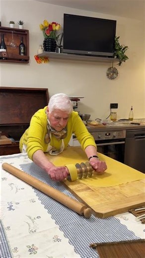 Here's a beautiful pasta shape from Emilia Romagna! #pasta