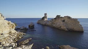 Parque Nacional De Calanques Con Vistas a Sujiton Almacen De Video - Vídeo de día, roca: 169163913