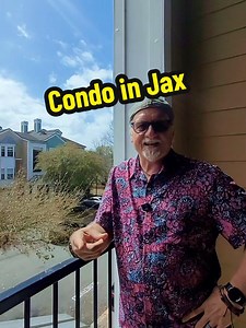 Come along with me on a tour of this groovy condo in Jax 🏡 2 bed | 2 bath | 1195 SF Want price, floor plan, or similar homes nearby? Comment “INFO” and I’ll send it over. Listing agent: Katie Norton Natale Realtors #HomeTour #MovingToFlorida #RockAndRollRealtor @🌴Katie Norton Florida 🏖️🏡