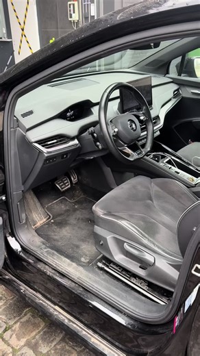 Car Detailing: Stunning Before and After Transformation