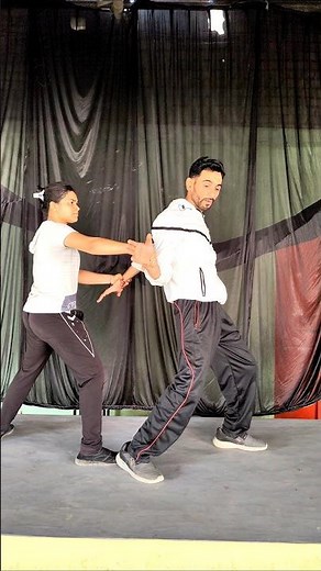 Double Hand Grasp Defense Technique | Quick Self-Defense Escape #kravmaga #youtube #selfdefense
