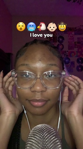 😂 i triedd lmaooo #fyp #asmrchelsea #asmr #emojiwordchallenge #emojichallenge #asmremojichallenge #asmremojis #funnyasmr #emojiasmr