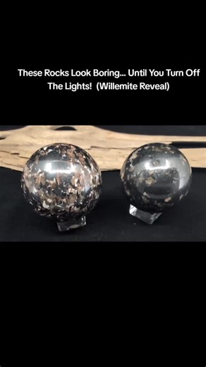 The "Industrial Ore" that hides a neon secret. In daylight, these spheres look like heavy, metallic zinc ore—because that’s exactly what they are. But under UV light, they transform into one of the most spectacular light shows in the mineral world. We recently unboxed these rare Bi-Color Willemite Spheres from China, and the reaction is incredible. 🔦 0:22 - 365nm (Longwave UV) Reaction: Bright Neon Green 🔦 0:41 - 254nm (Shortwave UV) Reaction: The "Hidden" Colors appear! What you are seeing: T