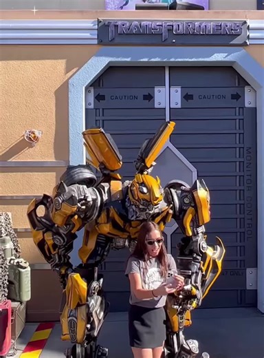 Funny Bumblebee Moments at Universal Studios