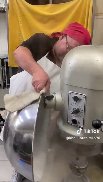 Using an Industrial Mixer for Perfect Batter Blending