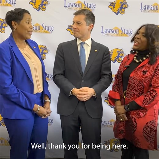 I couldn’t let Secretary Buttigieg leave without showcasing the amazing work being done at the Bessemer campus of Lawson State Community College! | Rep. Terri Sewell