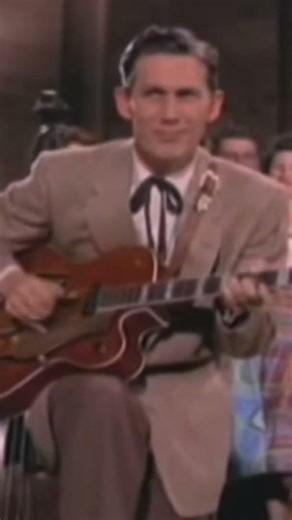 Chet Atkins: The man who was three musicians at once #chetatkins #guitar #fingerstyle #country
