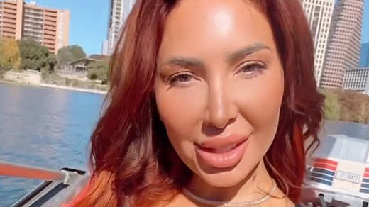 Teen Mom Farrah strips down to just a tiny thong bikini on frigid ski trip