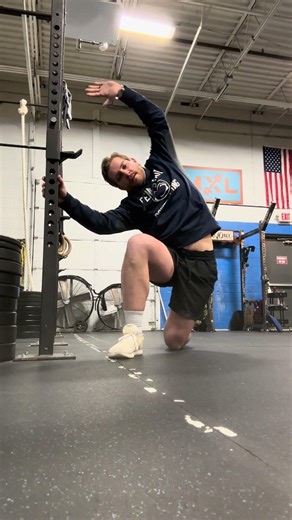 1/2 kneeling side bend stretch