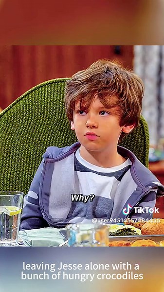 British boxer Anthony Joshua was injured in a car accident in Nigeria, which resulted in the deaths of two other individuals. Footage posted online showed the former heavyweight world champion, shirtless and disoriented, sitting in a damaged vehicle surrounded by shattered glass. #Anthony Joshua# Car Accident#Nigeria