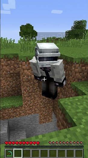 Invictor y Mayo encuentran el mineral más raro de Minecraft... 😂 #Shorts