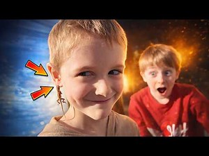 He Turned a Lizard Into an Earring… 😳 (Only in Florida!)