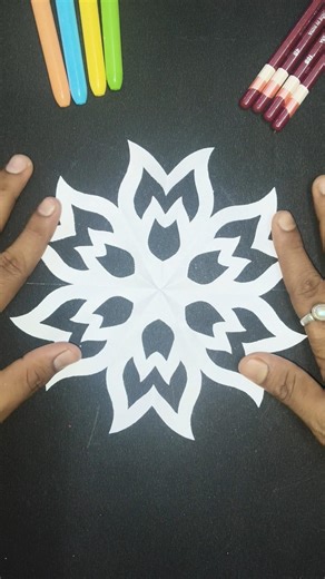 ❄️ Beautiful 😍 Paper 📜 Snowflake 🧊Tutorial | Simple☺️& Creative Craft#shortsfeed #diy #craft #shorts