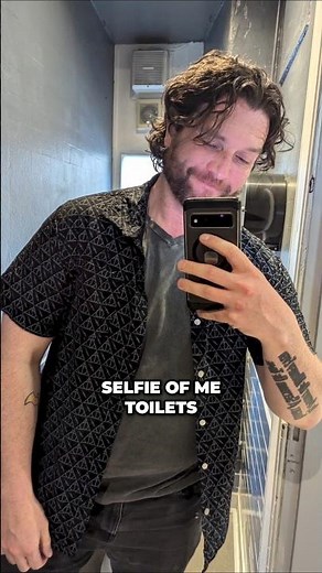 WAYNE'S WORLD screening in a pub 😊 🍺 🍿 🎦