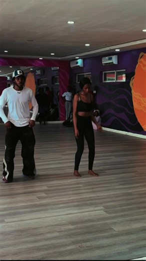 Playing around in the studio w @BIG_SWITCH🤓 #aliqua #dance #afrobeats