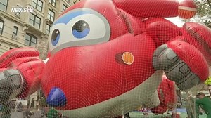 2.4K views · 99 reactions | Olaf and the other Macy's Thanksgiving Day Parade balloons are taking shape today in Manhattan. | Spectrum News NY1 | Facebook