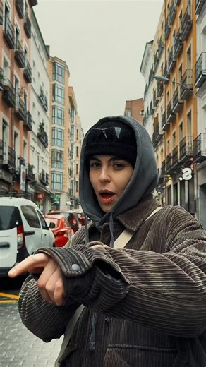 mami | un día lluviOsSssO💧 me gustan a mi los días húmedos 🌧️ la segunda del álbum fam