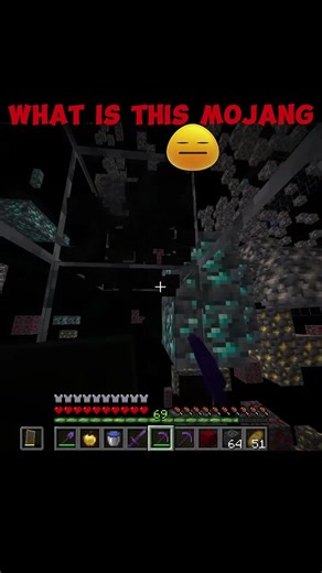 what is this😯😯😯.#minecraft #shorts #diamond