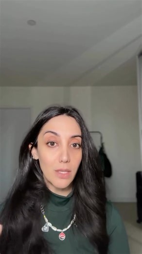 Eve Green ❦ on Instagram: "Grwm to go write my first novel pt 1 ✨🧚‍♀️✍️📚🇮🇹🌹 #grwm #authorlife #reels #mindset #GetReadywithEve"