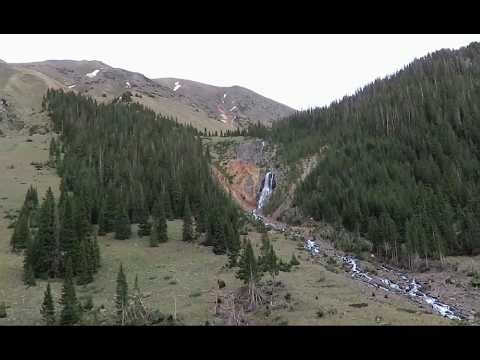 Cascade Hiker Yelled at by Two Sasquatch like Creatures