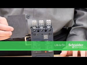 Installing Power Distribution Connectors on PowerPact B Breakers | Schneider Electric Support